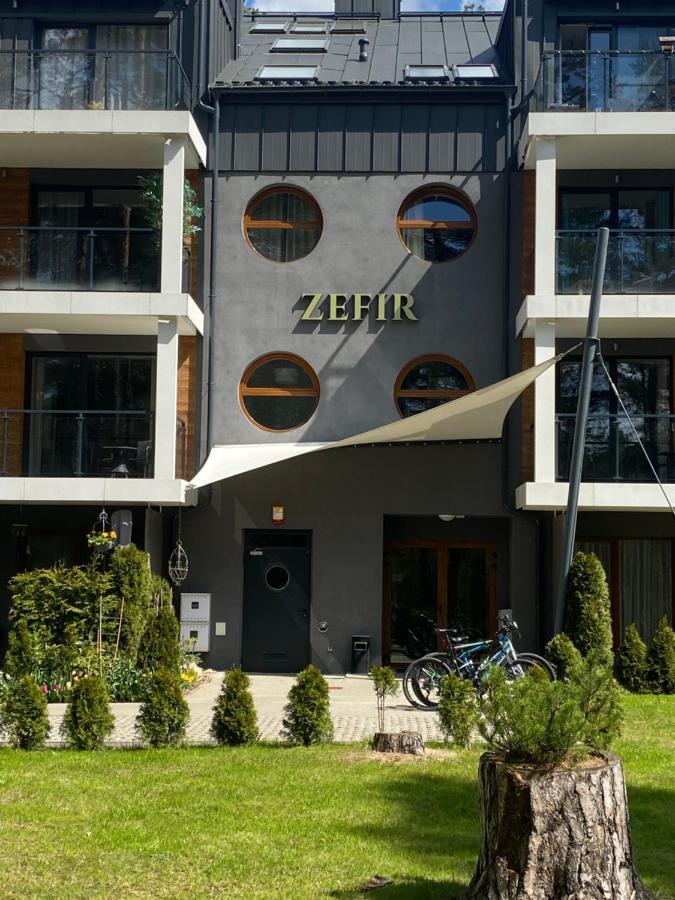 Apartment Zefir 15 *